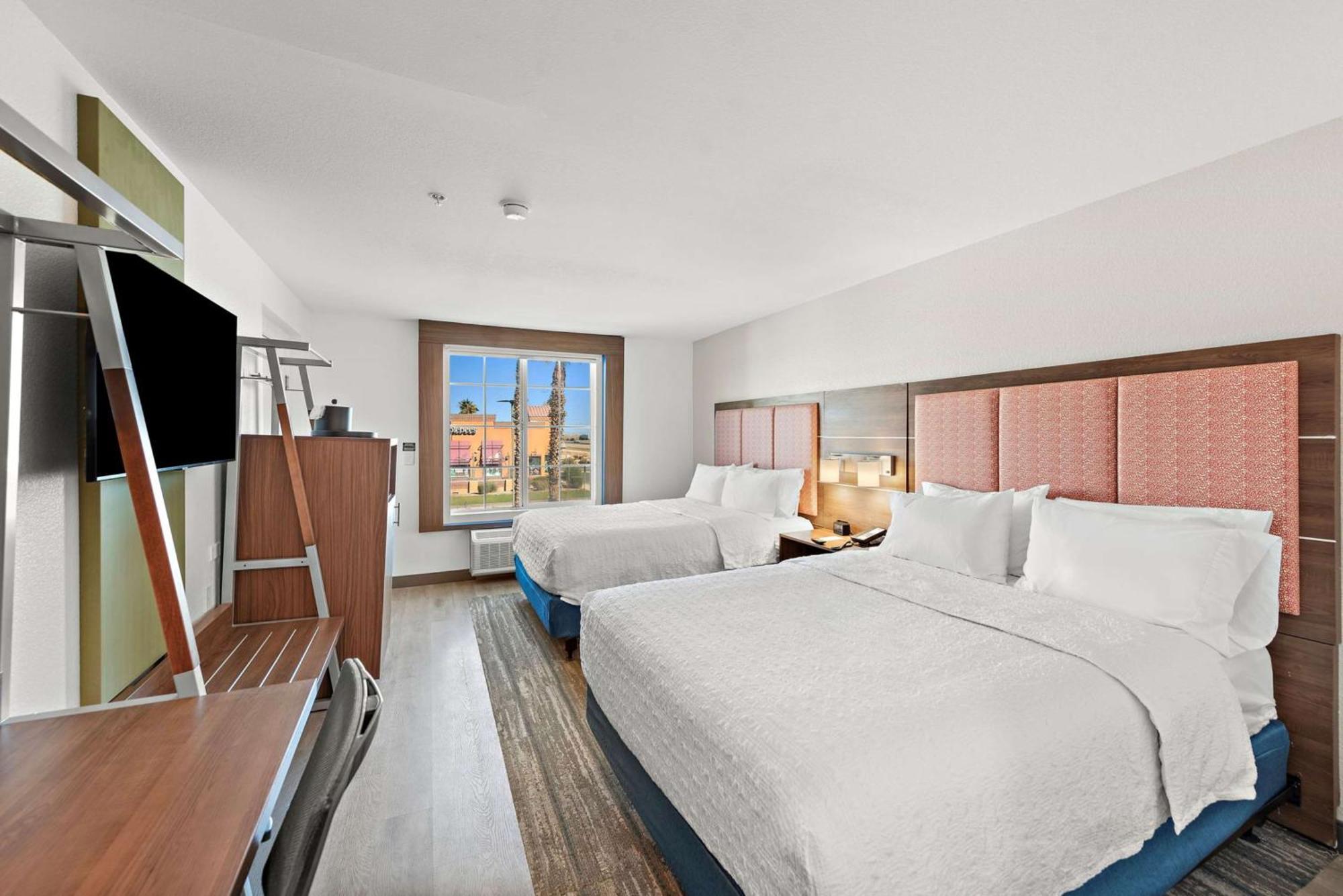 Hampton Inn By Hilton Calexico Bagian luar foto