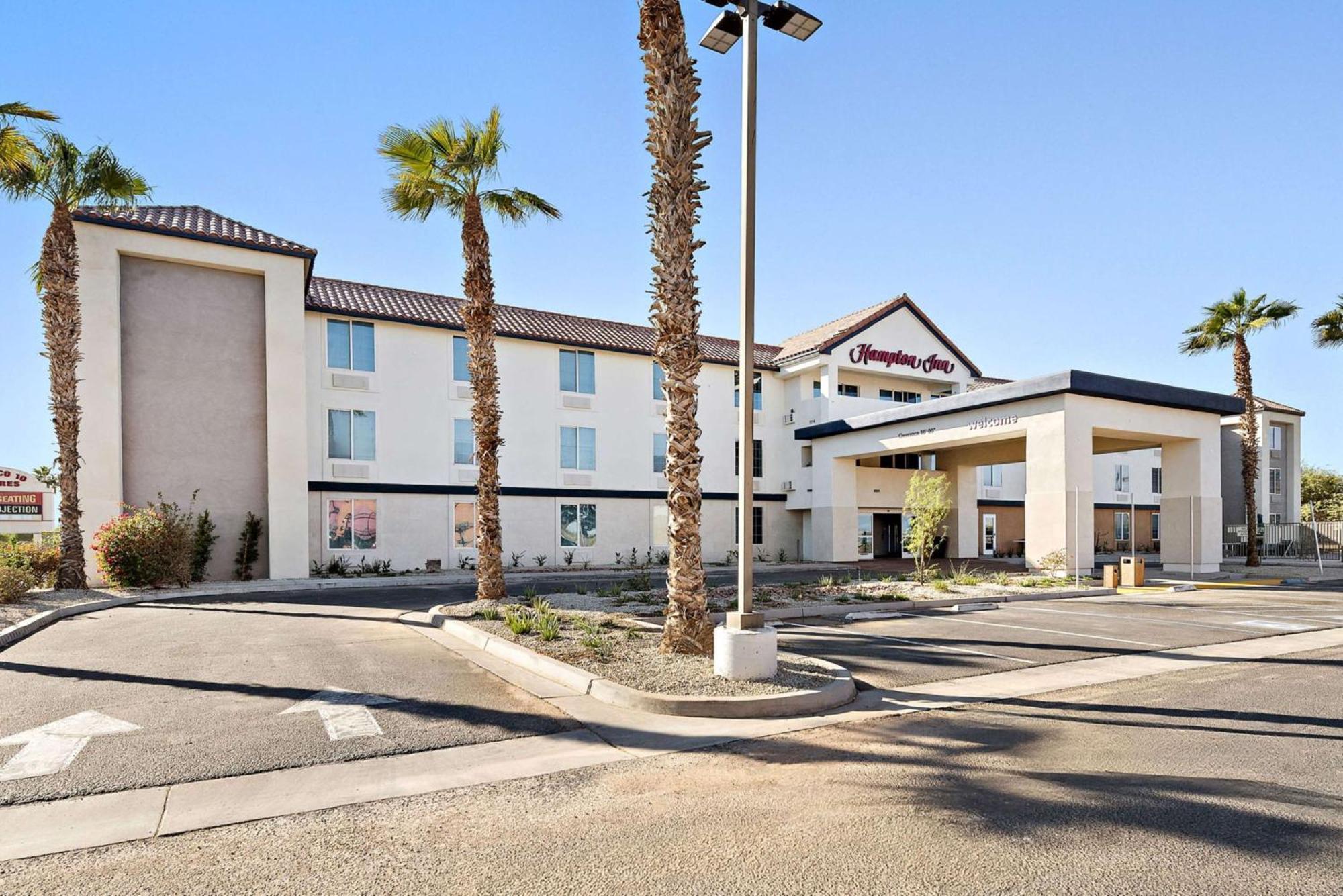 Hampton Inn By Hilton Calexico Bagian luar foto