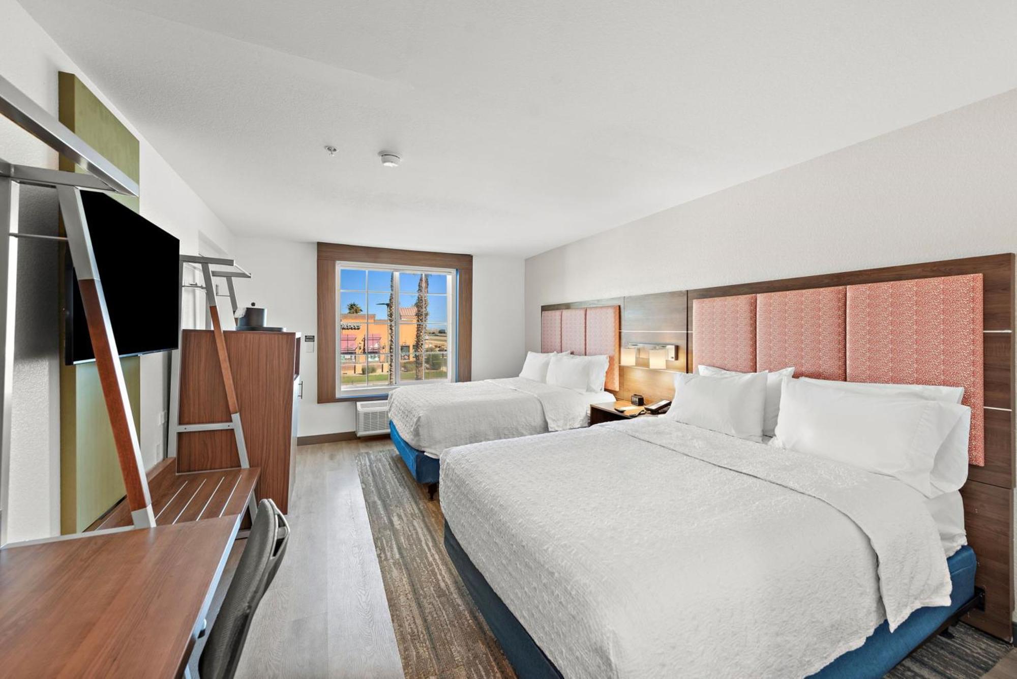 Hampton Inn By Hilton Calexico Bagian luar foto