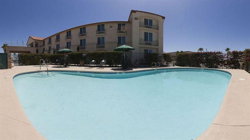 Hampton Inn By Hilton Calexico Bagian luar foto