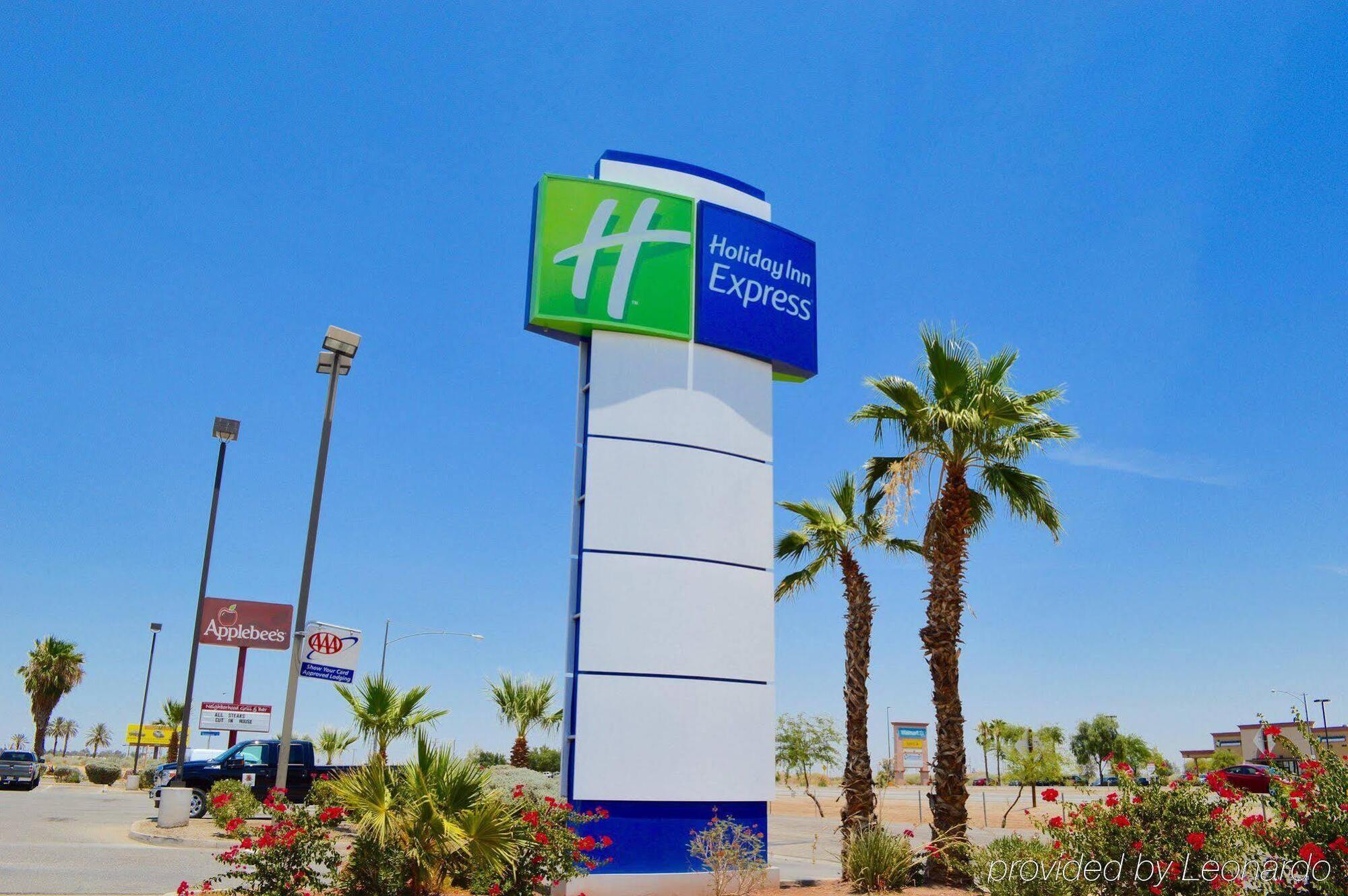 Holiday Inn Express Calexico, An Ihg Hotel Bagian luar foto