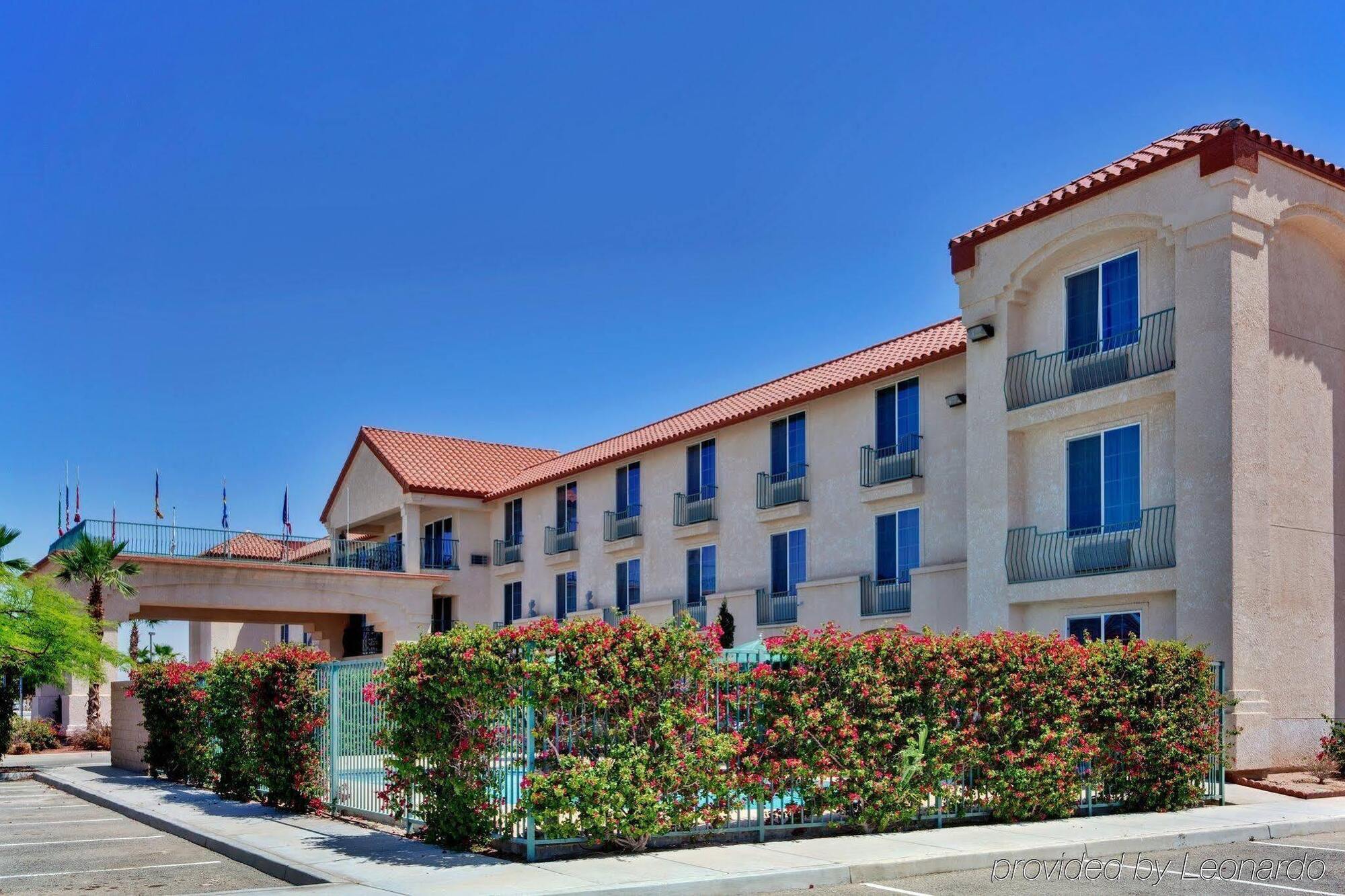 Hampton Inn By Hilton Calexico Bagian luar foto